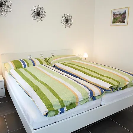 Haus Dunenrose Ferienwohnung Arielle Apartamento *